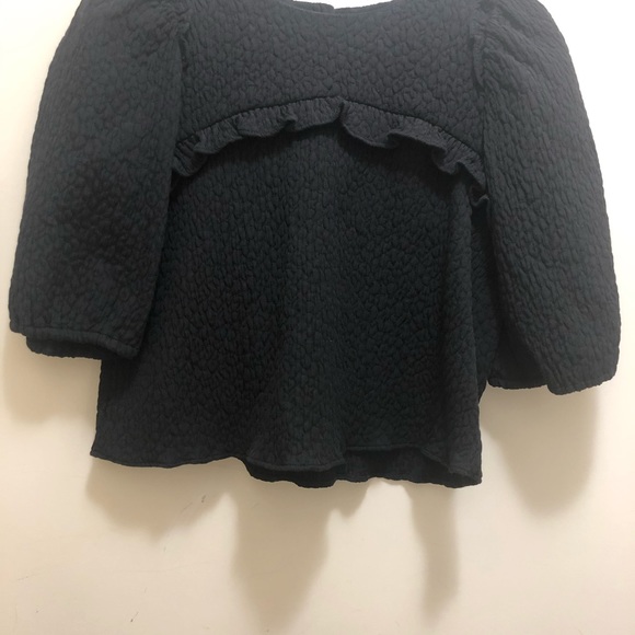 Clothes - Picture 7 of 16